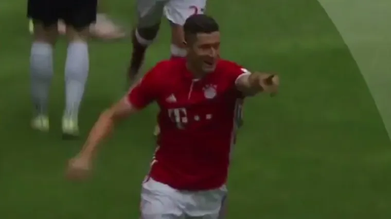 Pogledajte pogodak kojim se Robert Lewandowski upisao u bundesliga&scaron;ku povijest