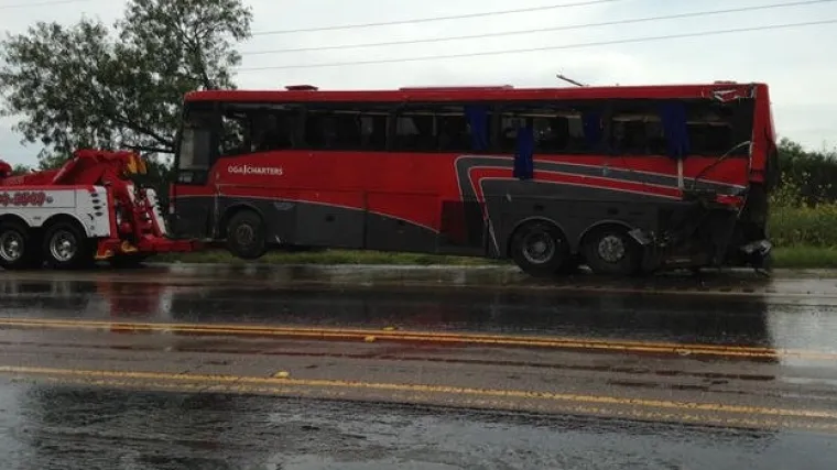 U prevrtanju autobusa u Teksasu osmero poginulih, 44 ozlijeđenih
