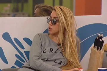 'Ti si smeće od žene!'