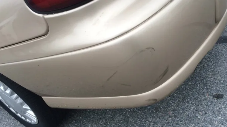 Ogrebao nečiji auto i pristojno ostavio poruku. Ali kakvu...