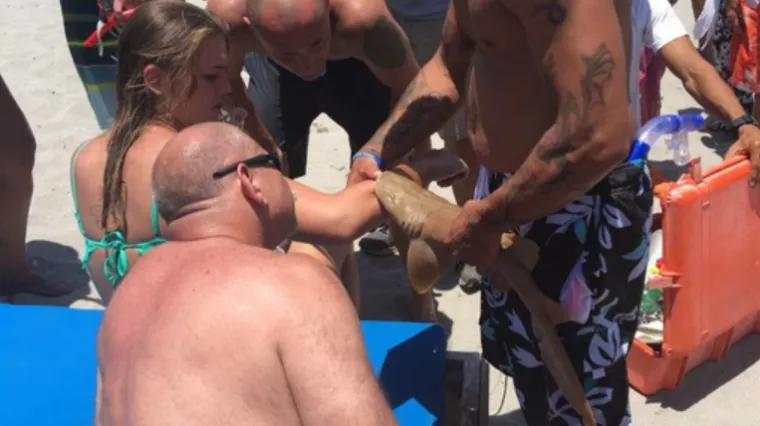 Gnjavila morskog psa pa zaradila ugriz kakav će vječno pamtiti