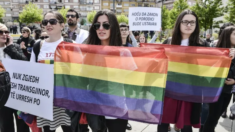 Na prvoj Povorci ponosa u Pri&scaron;tini i kosovski predsjednik