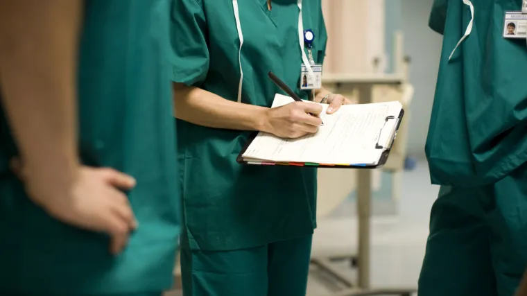 U Hrvatskoj nedostaje 4000 liječnika, &scaron;to će država poduzeti kako bi spriječila njihov odlazak?