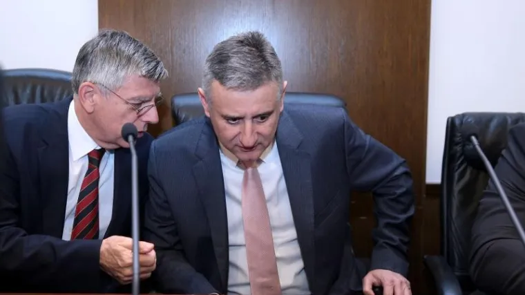 'Za&scaron;to nije prigovarao Karamarku zbog toga?'