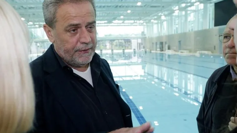 'Ne mogu ljudi u Holdingu imati veću plaću od mene'