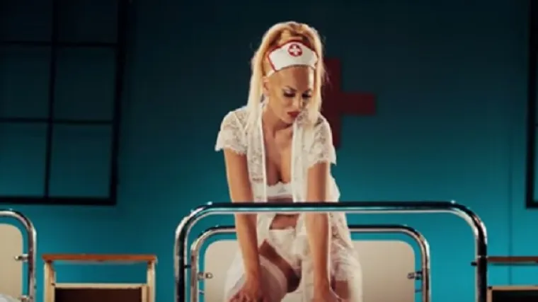 Ovo su njezine 'titule', ona nije i nikada nije bila starleta!