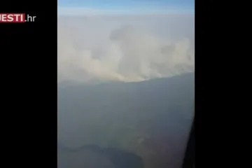 Zračne snimke požara u Kanadi: dimu se ne vidi kraj