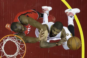 Cleveland siguran protiv Toronta: poveli sa 2-0, LeBron prestigao Shaqa