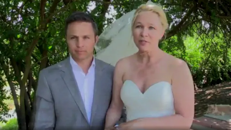 Potpuno drugačiji od drugih: vjenčali se pred tisuću mačaka, na svadbu nisu pozvali ni obitelj ni prijatelje