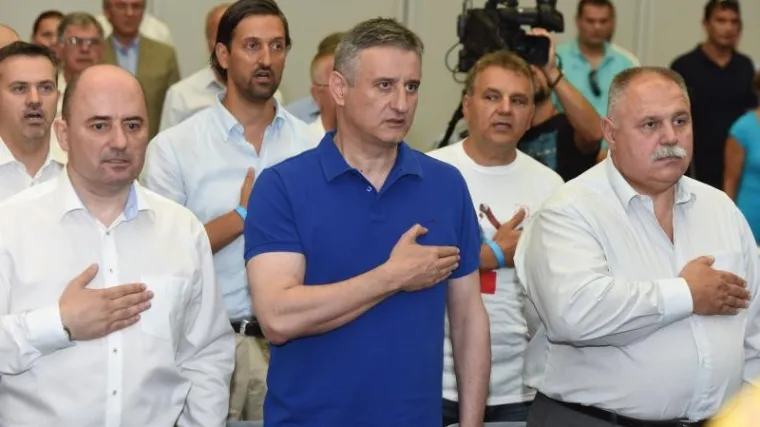 Smjena &Scaron;ukera sa čela Kluba zastupnika, novi &scaron;ef Brkić?