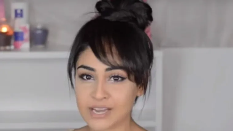 Evo kako ćete napraviti savršene šiške bez šišanja