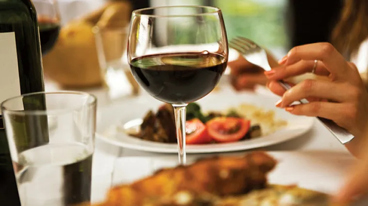 Nećete se udebljati ako večerate kasno navečer