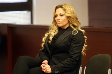 Iako su joj milijuni zamrznuti, s blokiranog računa fatalne bankarice isplaćivan novac