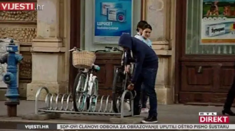 Rezao lanac s bicikla u centru Zagreba, baš nitko ga nije pokušao spriječiti