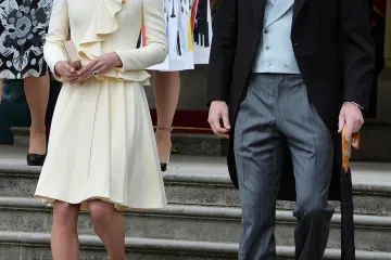 Kate na čajanci u vrtu kod Kraljice odjenula haljinu u kojoj je krstila princa Georgea