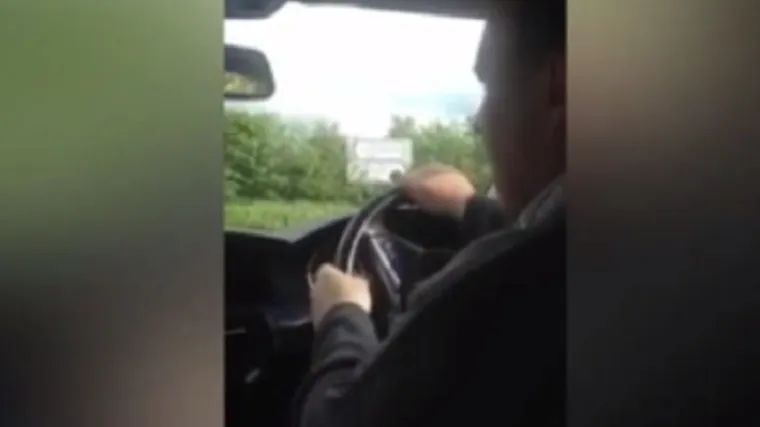 Neshvaćeni vozač sukobio se sa satelitskom navigacijom u automobilu