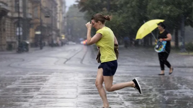 Imate jo&scaron; subotu, a onda stižu grmljavine, pljuskovi...