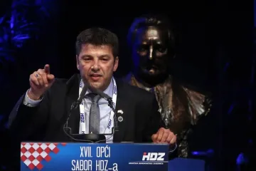 'Ispričaj se Karamarku, to je izravni udar na predsjednika!'