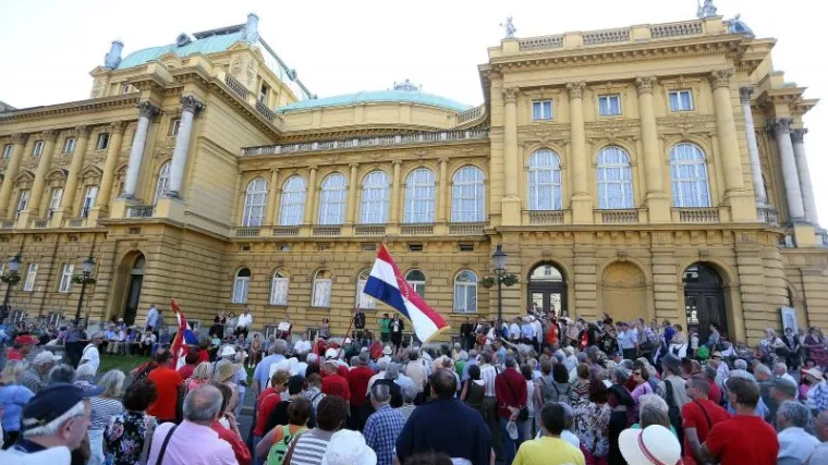 'Raspišite referendum pa da vidimo tko će biti protiv da ovaj trg nosi Titovo ime!'