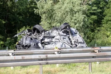 Ušao u krivi smjer autoceste pa u frontalnom sudaru ubio sebe i još dvojicu!
