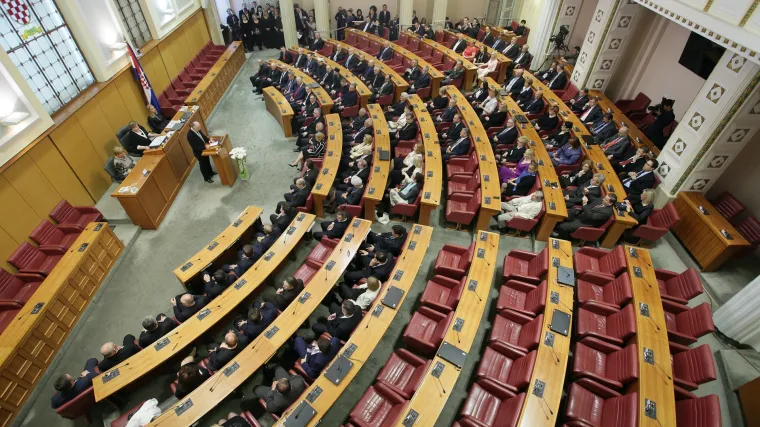 Reiner pozvao na zajedni&scaron;tvo, svečanost bez Karamarka, Milanovića i ostalih biv&scaron;ih premijera