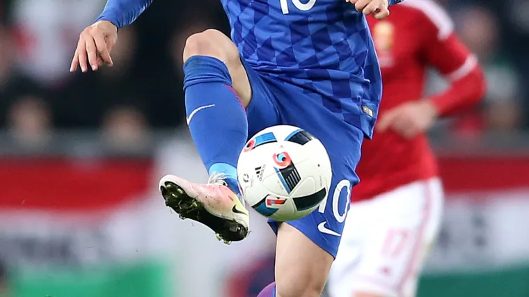 Modrić optimističan uoči Eura: 'Imamo &scaron;anse protiv &Scaron;panjolske'