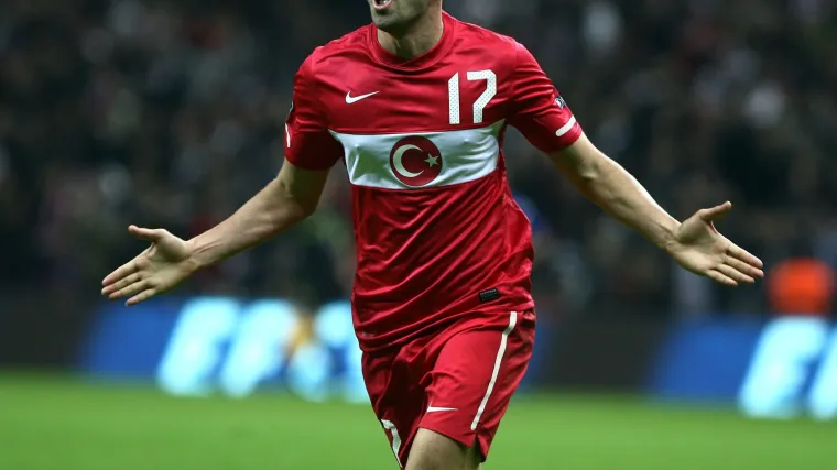 Skandal uoči Eura: prvi napadač Turske pretukao suprugu u četvrtom mjesecu trudnoće