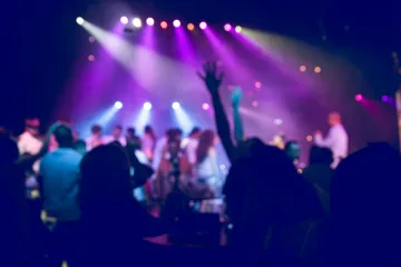 Neobično ludilo zavladalo na plesnim podijima širom svijeta