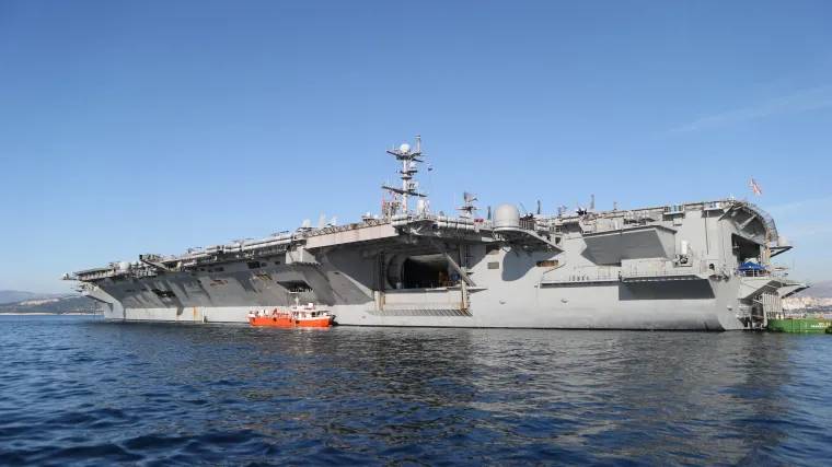 Islamska država prvi put napadnuta iz Sredozemlja, s nosača aviona koji je boravio u Splitu