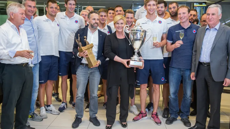 Vaterpoliste Juga u zračnoj luci dočekala i predsjednica