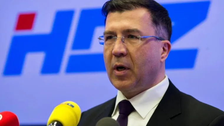 Domagoj Ivan Milo&scaron;ević odbacio nagađanja: 'Nisam kandidat za novog mandatara'