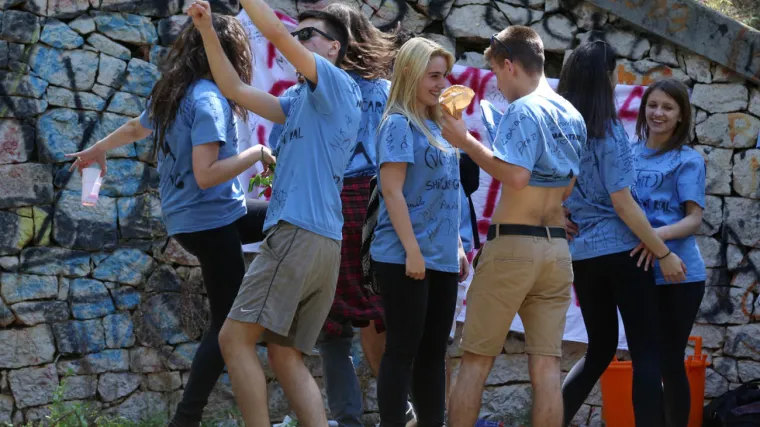 &Scaron;ibenska mladež najvi&scaron;e čita, najmanje ide na narodnjake i tolerantni su