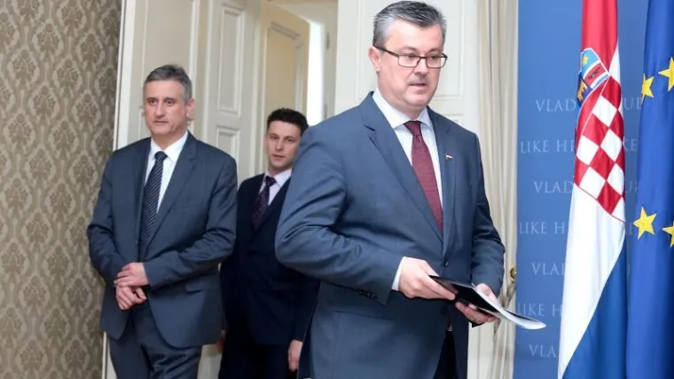 HDZ-ovci nude fantastično obja&scaron;njenje