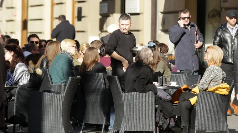 Često se žalimo na konobare, a mi smo otkrili &scaron;to njima smeta kod mu&scaron;terija