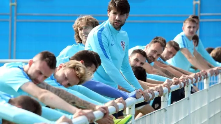 Izbornik Čačić u Francusku poveo posebnog kuhara koji pazi da se igrači ne dovedu u velike probleme