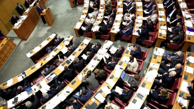 U dnevni red Sabora uvr&scaron;ten je zahtjev za opozivom Ore&scaron;kovića