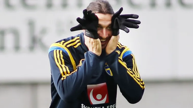 Otkriven je razlog zbog kojeg Ibrahimović jo&scaron; nije potvrdio potpis za Manchester United