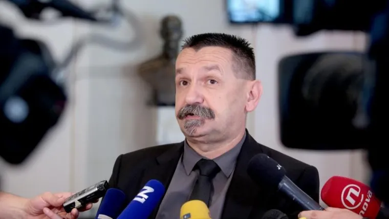 'Možemo ga pustiti par dana da kleči na kukuruzu'