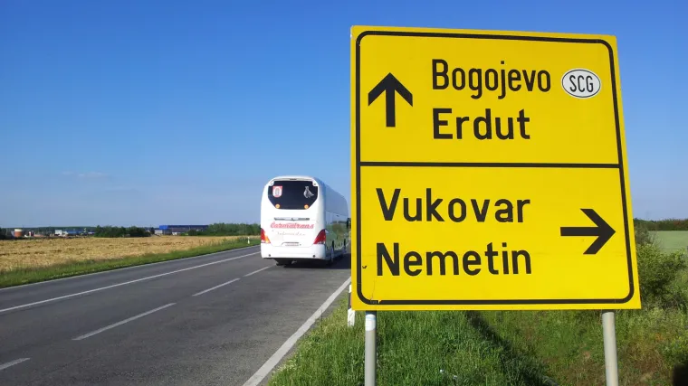 Hrvatske ceste putnike usmjeravaju u državu koja ne postoji!