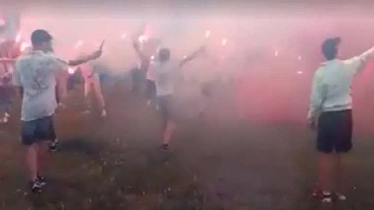 Diljem Hrvatske slavi se zadnji dan &scaron;kole: na splitskim Pujankama učenici priredili bakljadu!