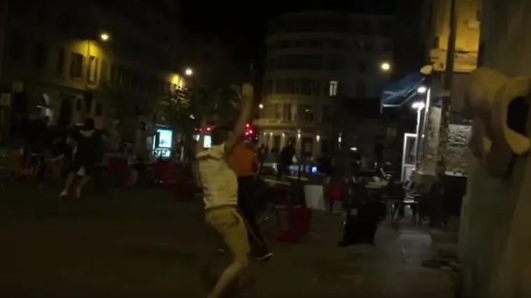 Kaos u Marseilleu noć uoči početka natjecanja, policija imala pune ruke posla s huliganima