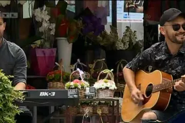 Vatra na ulici: Ivan Dečak se 'maskirao' u uličnog svirača i provjerio kakva je zarada