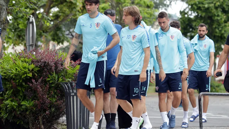 Vatreni stigli u Pariz: sve je spremno za sutra&scaron;nju utakmicu s Turskom