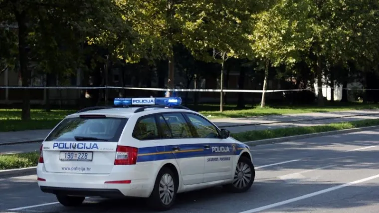 Solinski kriminalac pokušao je tijekom bijega dvaput pregaziti istog policajca