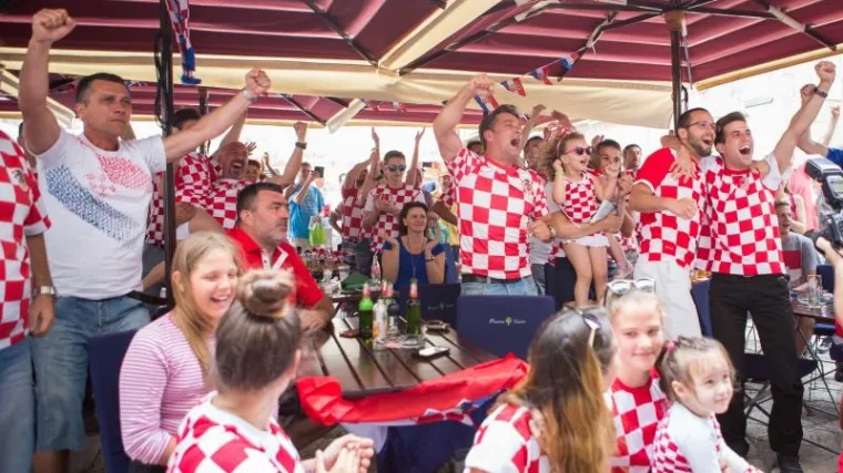 Pogledajte kako se diljem Hrvatske navijalo i slavilo pobjedu nad Turskom!
