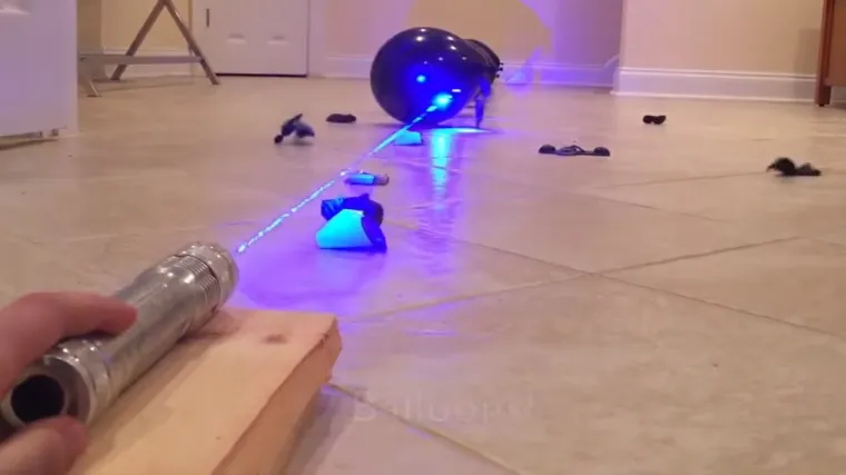 Ovaj lik vam može pomoći da si napravite svoju svjetlosnu sablju