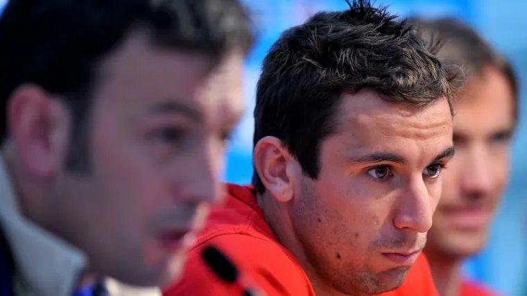 Srna napustio kamp Vatrenih i privatnim avionom odletio na sprovod svom ocu u Metković