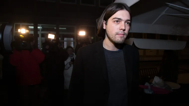 Sinčić u novom Facebook protunapadu na Čačića: 'On zna da njegovo vrijeme prolazi, uživam gledati taj strah'