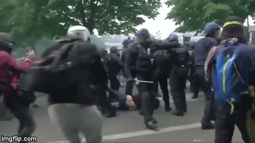 U velikim prosvjedima tisuće na ulicama, deseci ozlijeđenih