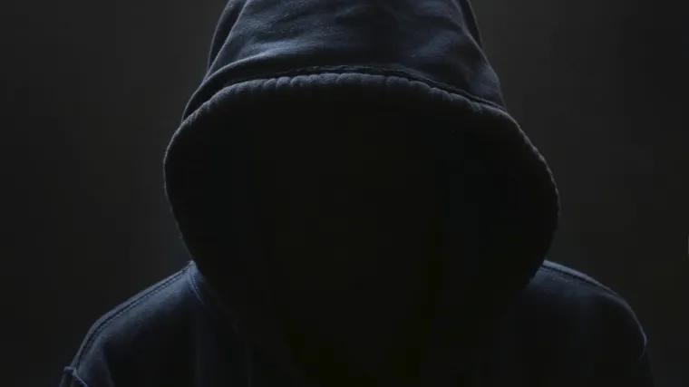 Policija traga za dvojicom maskiranih pljačka&scaron;a koja su orobila trgovački centar